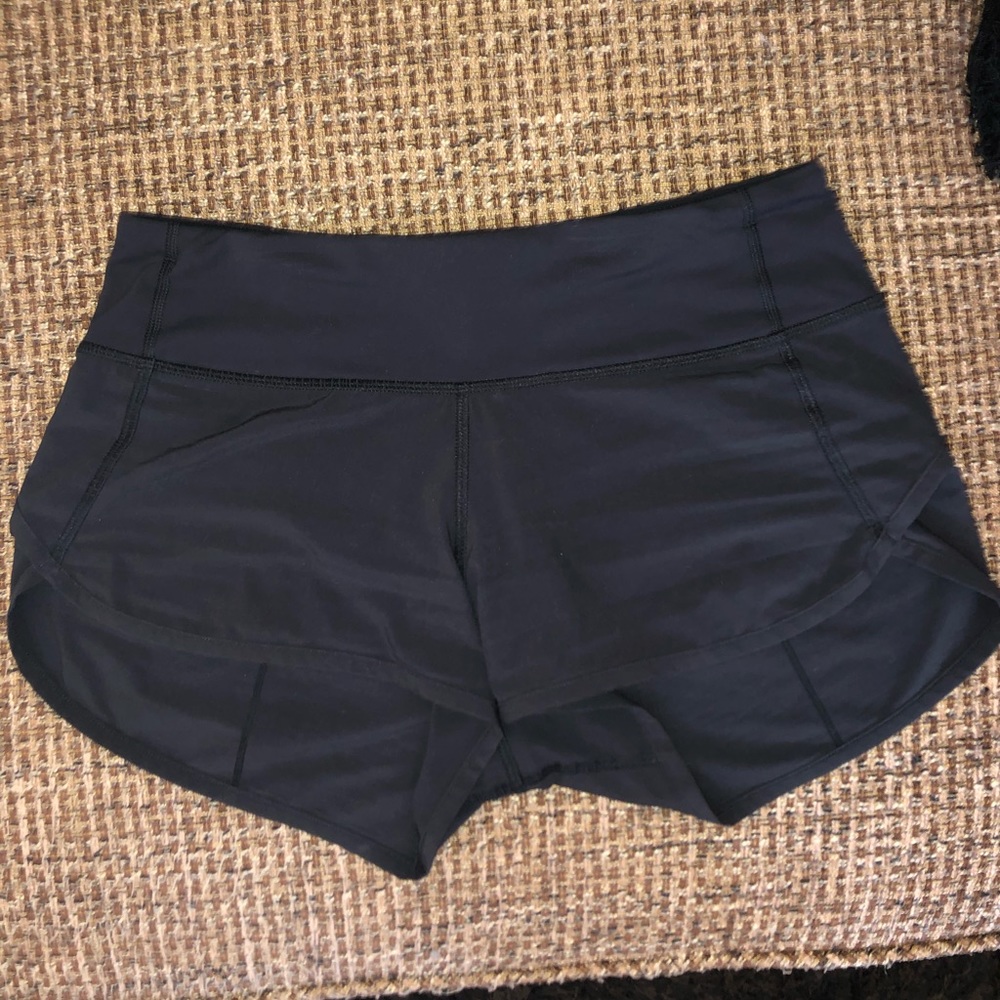 Lululemon Speed Up Shorts 2.5”